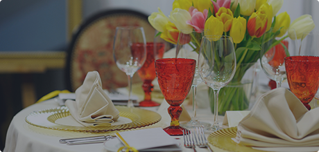 Наша компания имеет большой опыт работы с компаниями, которые занимаются доставкой еды и кейтерингом. Мы готовы предложить качественный проверенный ассортимент товаров, который подходит для подобного рода деятельности.